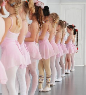 Ballet - Colégio Estrela Sírius Ballet - Colégio Estrela Sírius